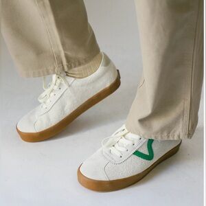 Vans Sport Lo brand new size W9 M 7.5